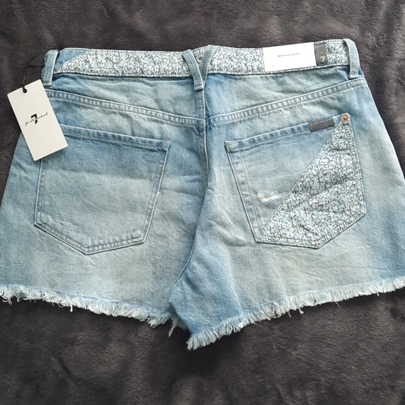 7FAM Monroe jean shorts - Picture 4 of 9